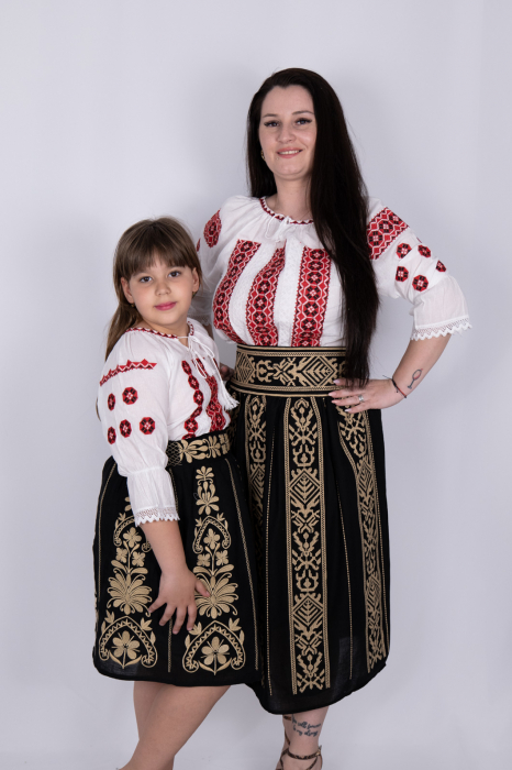 Set Traditional / IE Mama / IE fiica Lili [2]