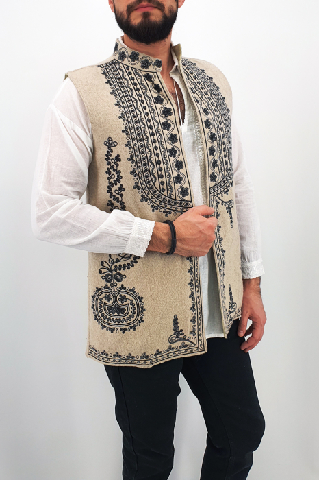 Set Traditional Mama/Tata/fiica/fiu Vesta Traditionala 2 [3]