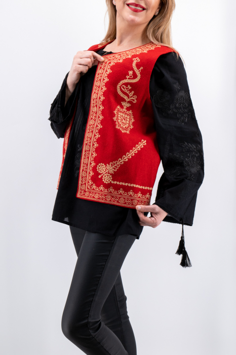 Vesta brodata cu model traditional Constantina 4 [3]