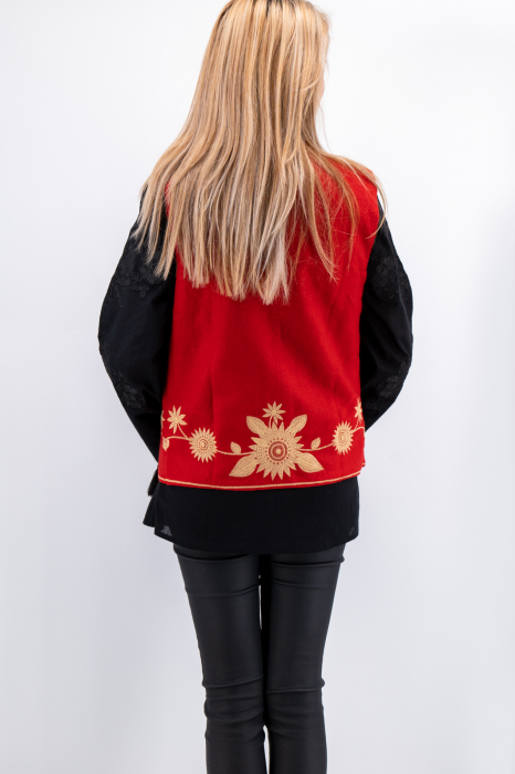 Vesta brodata cu model traditional Constantina 5 [3]