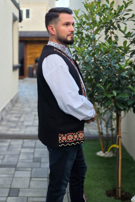Vesta brodata Sergiu 9 [4]