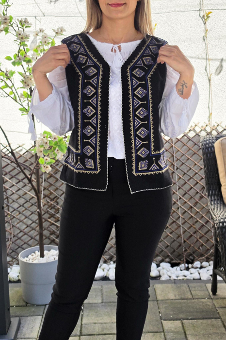 Vesta brodata traditional Olguta 9 [4]
