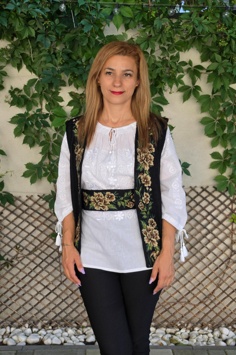 Vesta si Brau cu model traditional Minodora 2 [3]
