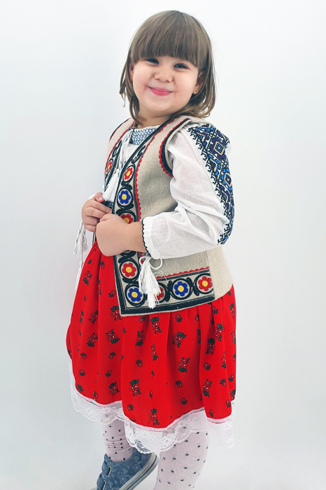 Vesta traditionala fetita Olivia 2 [2]