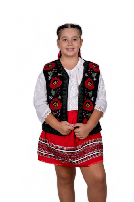 Vesta traditionala fetite Maci [2]