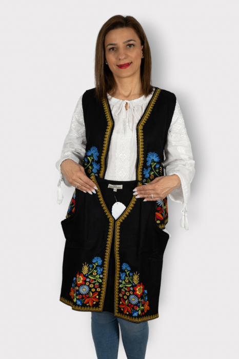 Vesta traditionala fetite Angi 4 [2]