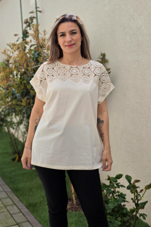 Bluze - Bluza cu dantela Camelia 2