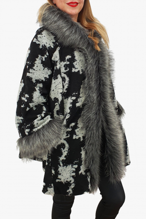 Cardigan / Poncho din lana cu blana 4 [0]