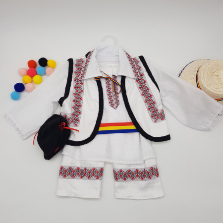 Compleu traditional baietel Adan [0]