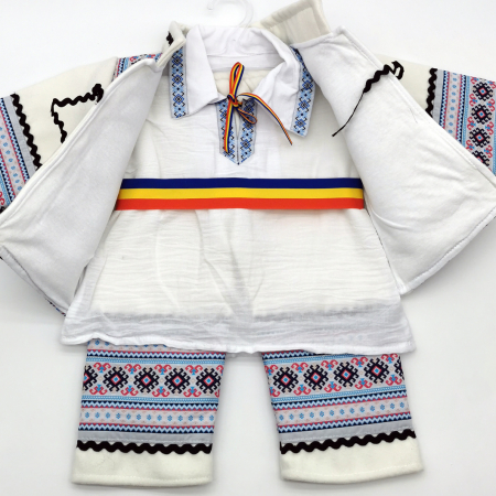 Compleu traditional baietel Daniel 3 [2]