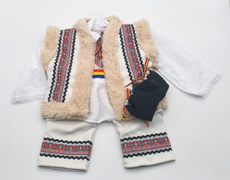 Compleu traditional baietel Titi [0]