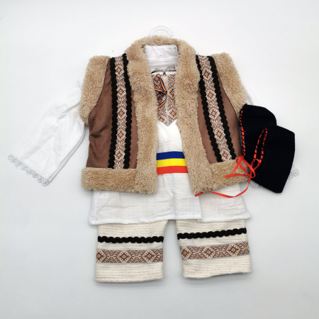 Compleu traditional baietel Titi 6 [0]