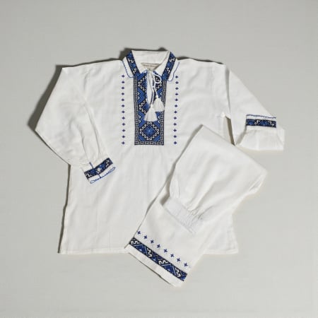 Compleu traditional baieti Octavian [2]