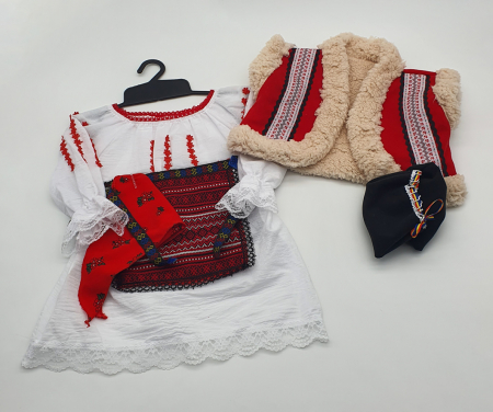 Compleu traditional Ecatrina 2 [1]