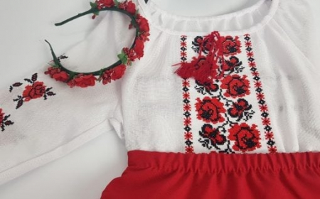 Compleu traditional fetita Alexia [2]