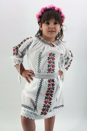 Compleu traditional fetite Marinela [2]