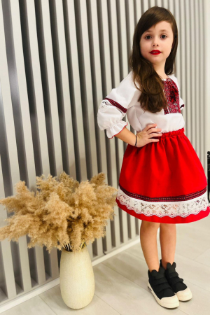 Compleu traditional fetita Natalia 10 [3]