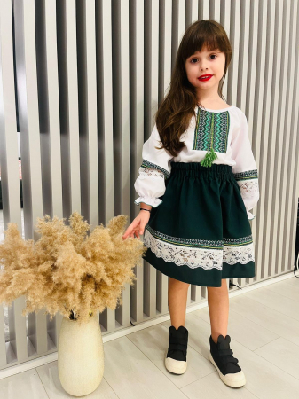 Compleu traditional fetita Natalia 9 [0]