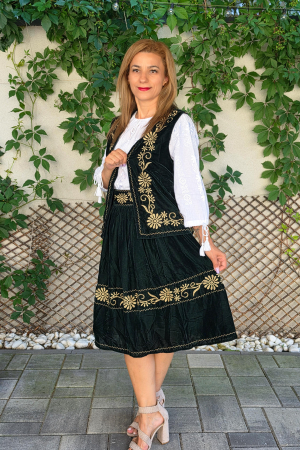 Costume Vesta si Fote traditionale - Costum catifea Vesta si Fusta 4