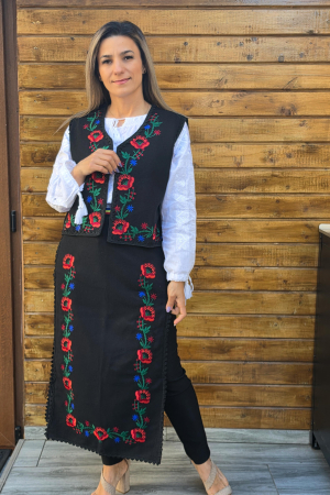 Costum Traditional Vesta si Fote Flori 2 [1]