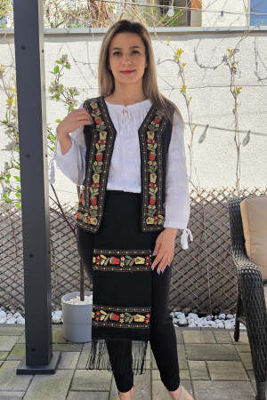 Costum Traditional Vesta si Fote Suzi 2 [1]