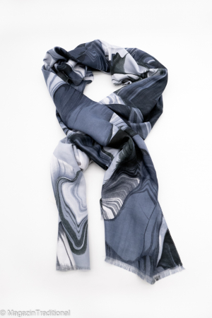 Esarfa Traditionala cu Imprimeu Floral [0]