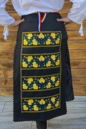 Fote brodate cu model traditional Flori 2 [1]