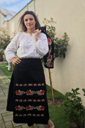 Fote si Catrinte Traditionale - Fote brodate cu model traditional Flori 3