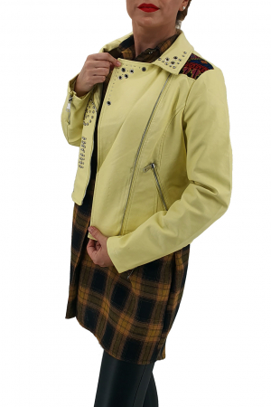 Geaca brodata Melinda 4 [3]