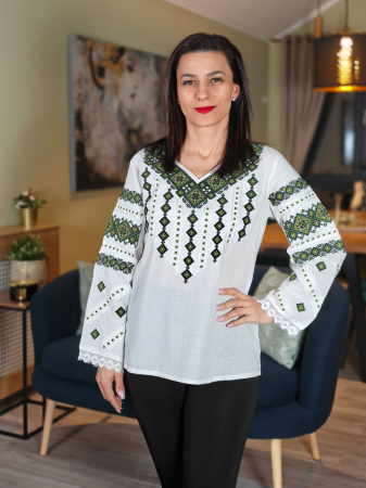 Ii Maneca Lunga - Ie Traditionala Alexia 2