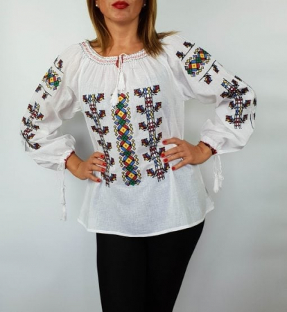 Ie Traditionala Carina [2]