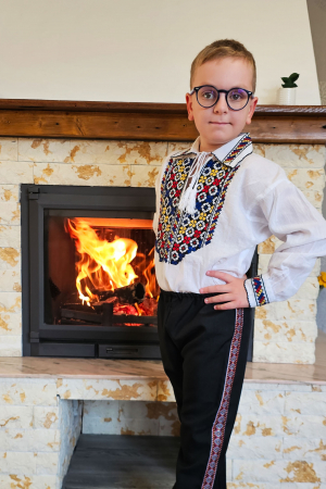 Ie traditionala baieti Dionisie [3]