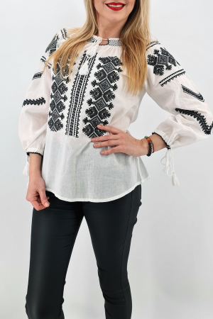 Ii Maneca Lunga - Ie Traditionala Bety 3