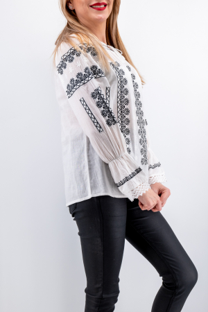 Ie Traditionala Camelia 18 [1]