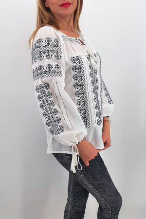 Ie Traditionala Ingrid [3]