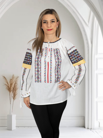 Ii Maneca Lunga - Ie Traditionala Carla 2