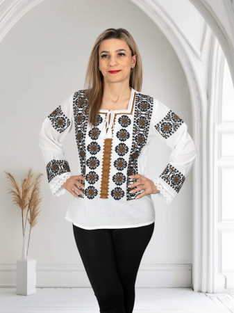 Ie Traditionala Cecilia 10 [1]