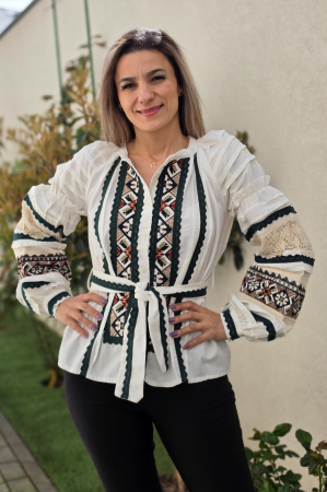 Ii traditionale - Ie Traditionala Cristina 3