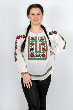 MEGA REDUCERI - Ie Traditionala Clementina 3