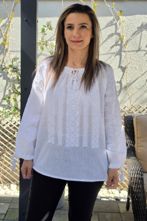 Ie Traditionala Codruta 77 [3]