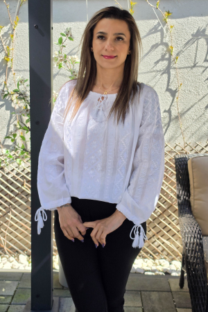 Ie Traditionala Codruta 77 [1]