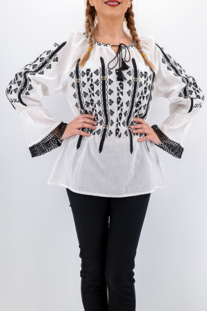 Ie Traditionala Corina 20 [1]