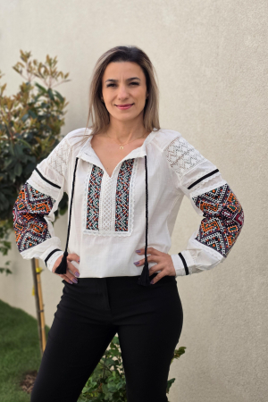 Ie Traditionala Doina [3]