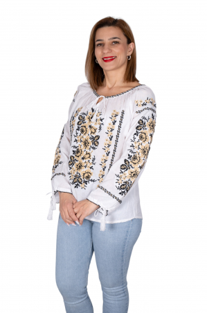 Ie Traditionala cu Trandafiri 7 [2]