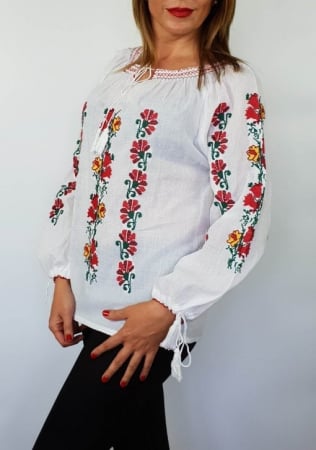 Ie Traditionala Iuliana [3]