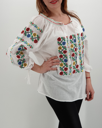 Ie Traditionala Dolores [1]