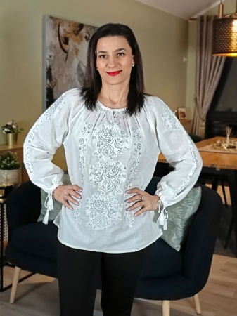 Ii Maneca Lunga - Ie Traditionala Elvira 17