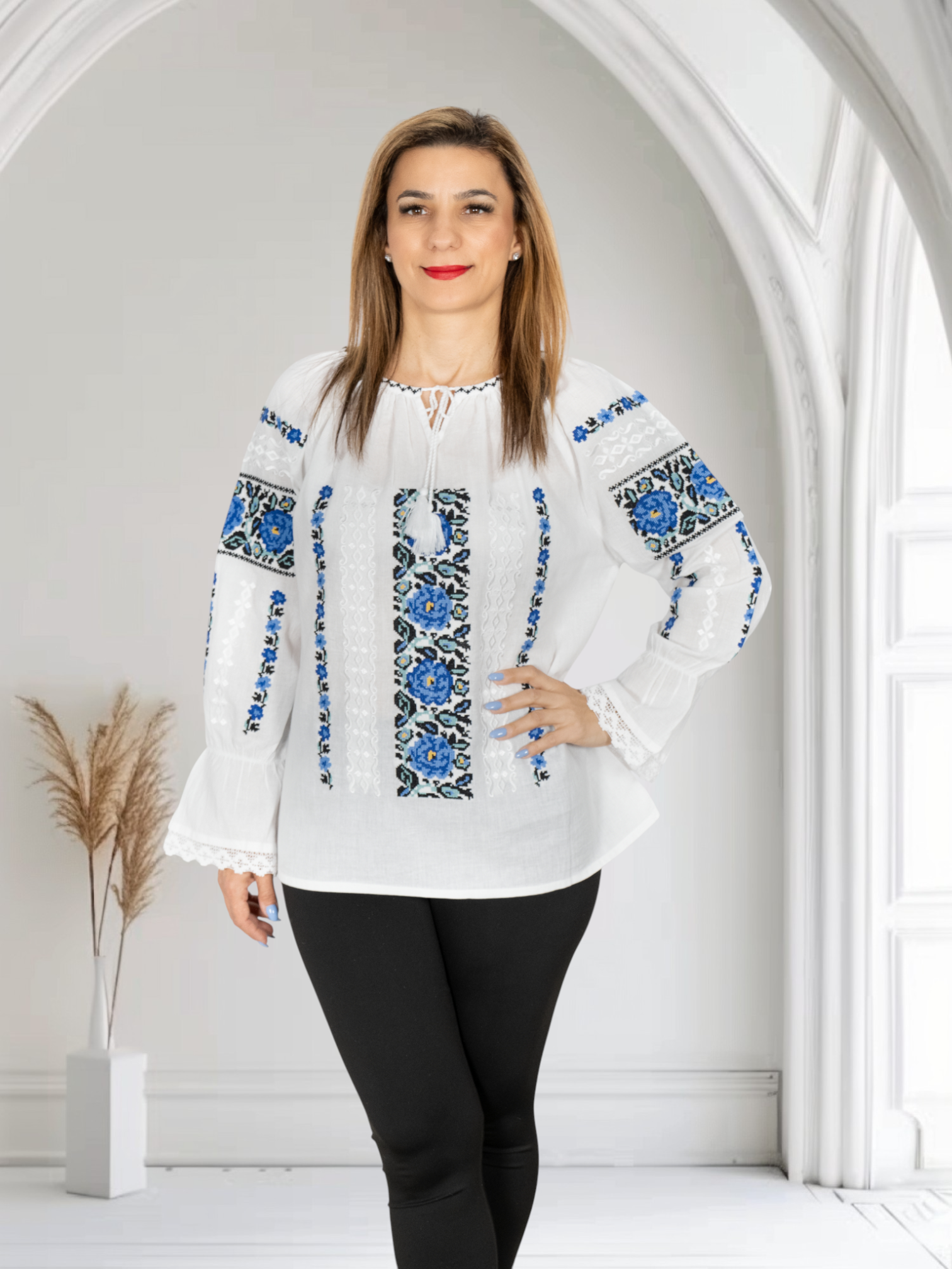 Ii Maneca Lunga - Ie Traditionala Fanica