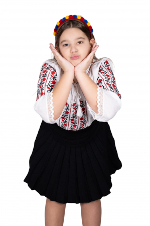 Ie traditionala fetite Jamila [2]