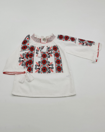 Ie traditionala fetite Catalina [0]